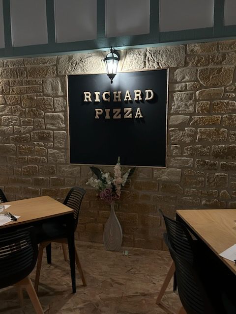 Salle Richard Pizza 1